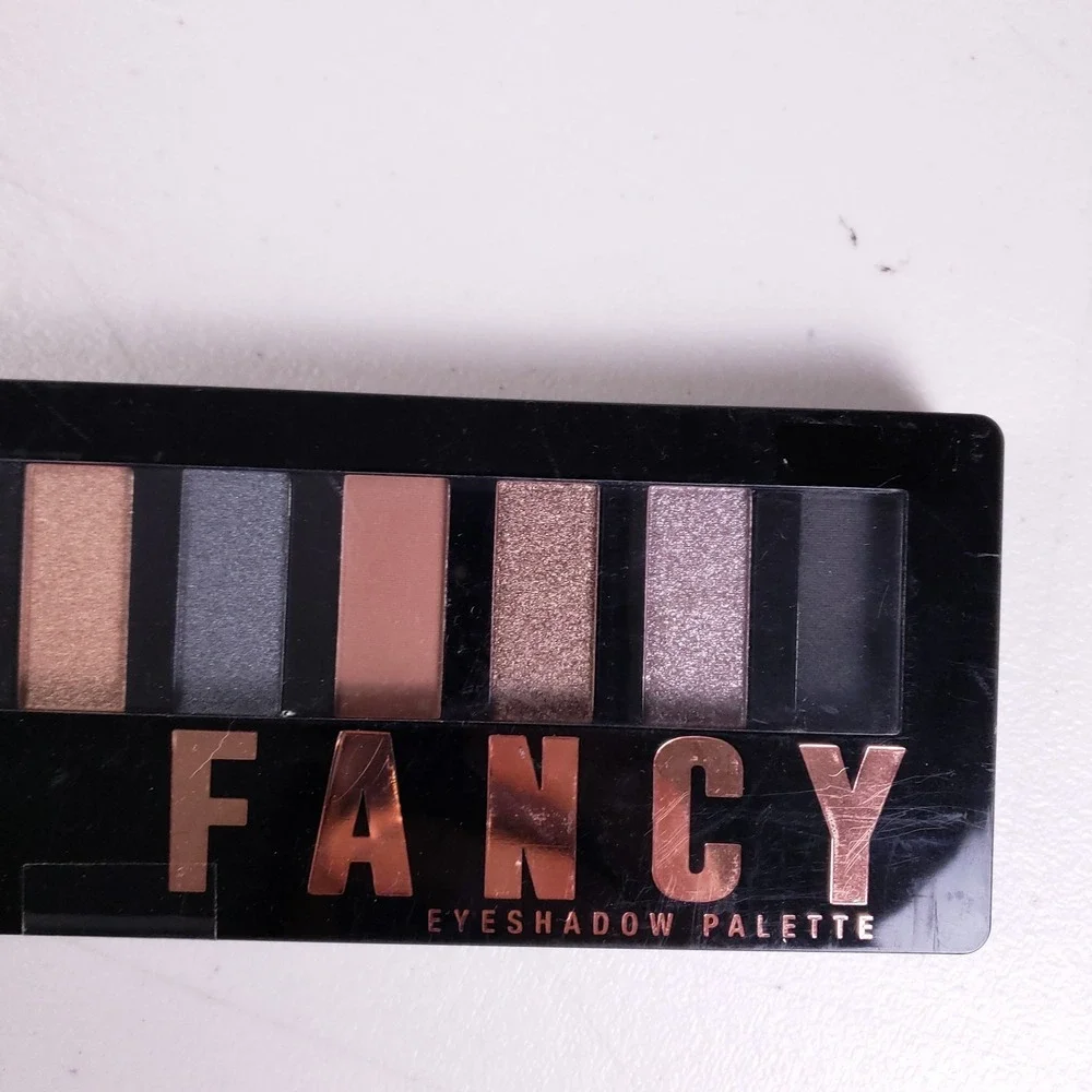 L.A. Colors Fancy Eyeshadow Palette 10 Shades Matte Shimmer Neutral Glam‎ 0.58oz